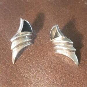 Unique Sterling Silver w bezel set Black Onyx Modern Art Earrings Mexico Artisan